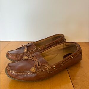 CLARKS || Artisan Brown Leather Driving Loafers